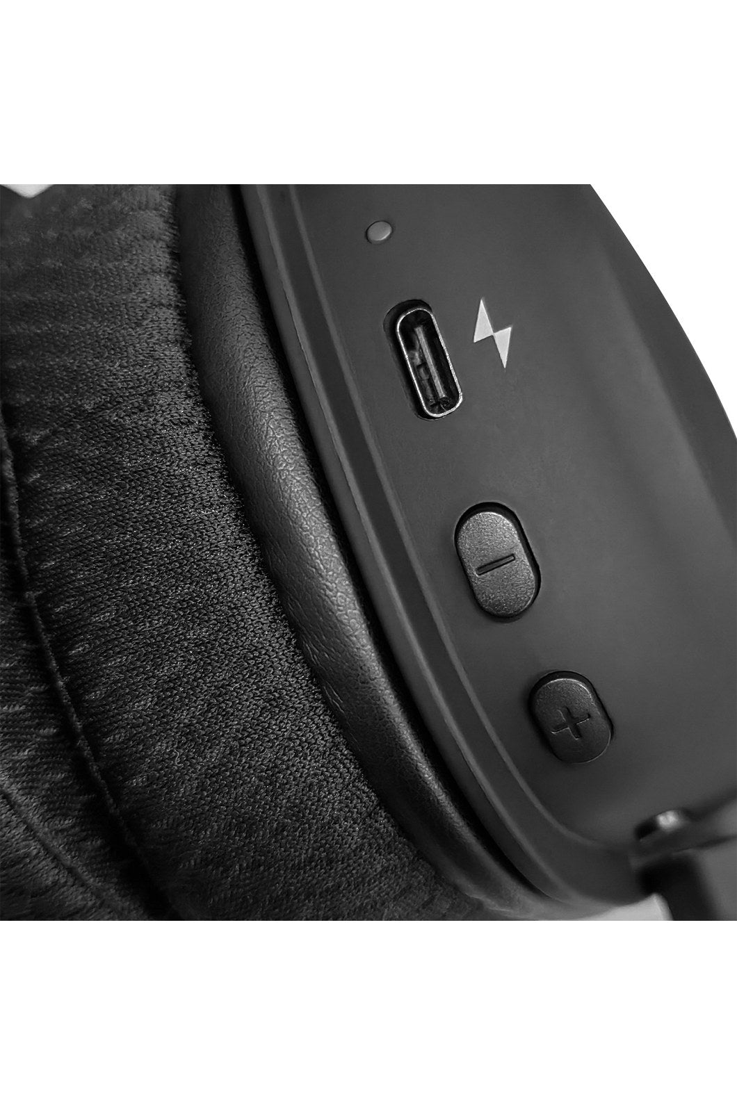 REDRAGON - Redragon H510RGB Pro Zeus Black 7.1 Surround Sound Gaming Headphone - black